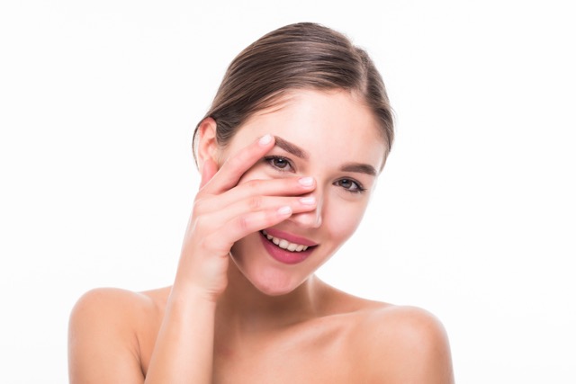 Bagaimana Eye Booster Bisa Mengatasi Kantung Mata dan Mata Panda?