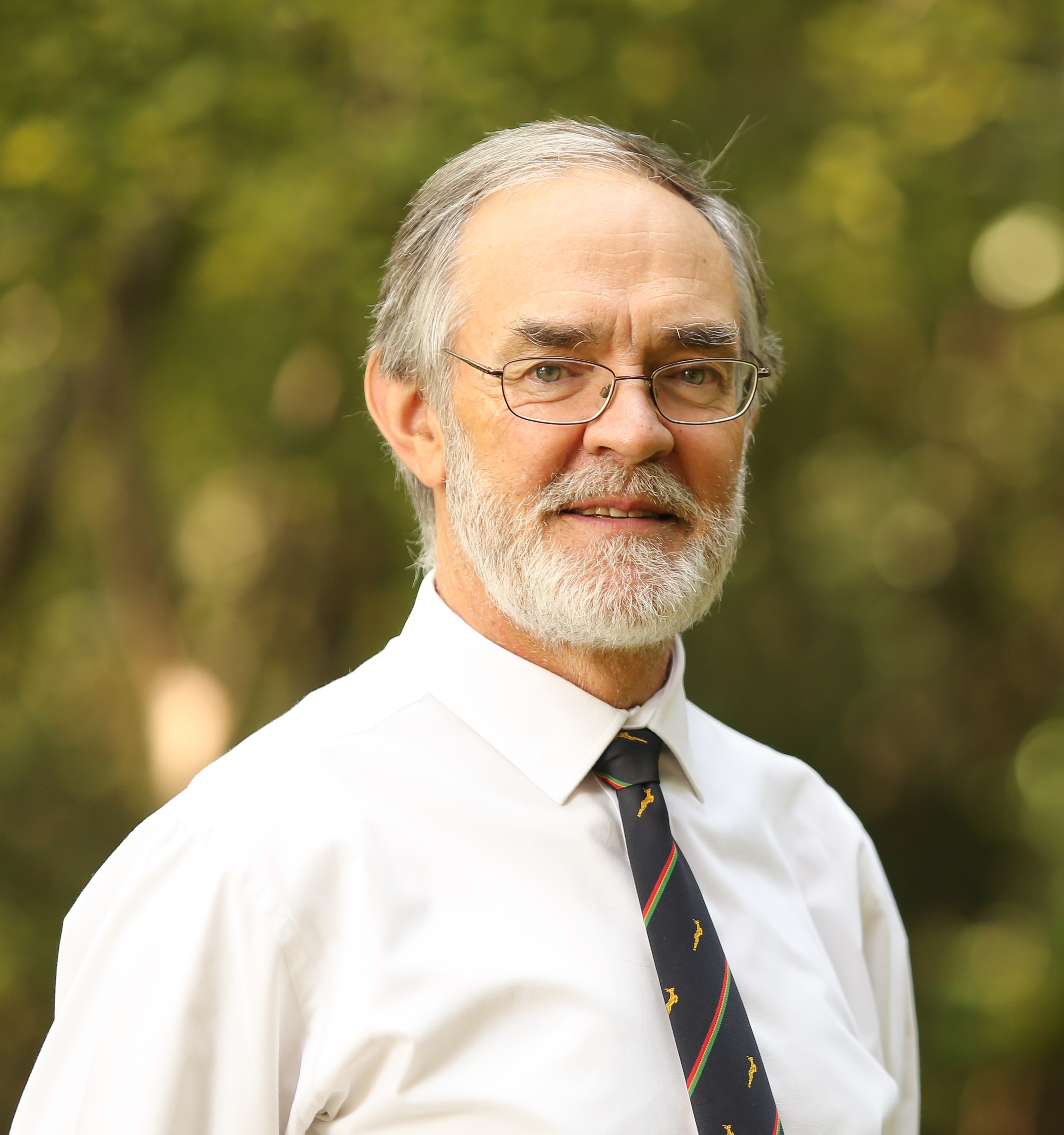 Dr Roelof Botha