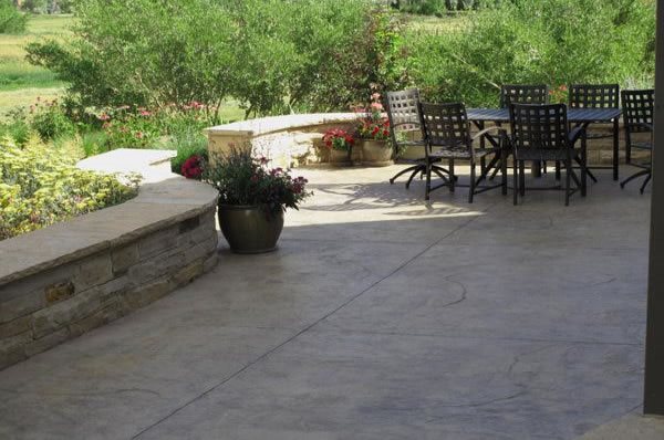 Modern outdoor patio flooring and entertaining area in Hobart