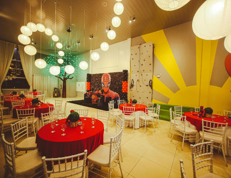 Team Building Venues: What to Look for When Choosing Your Event Space