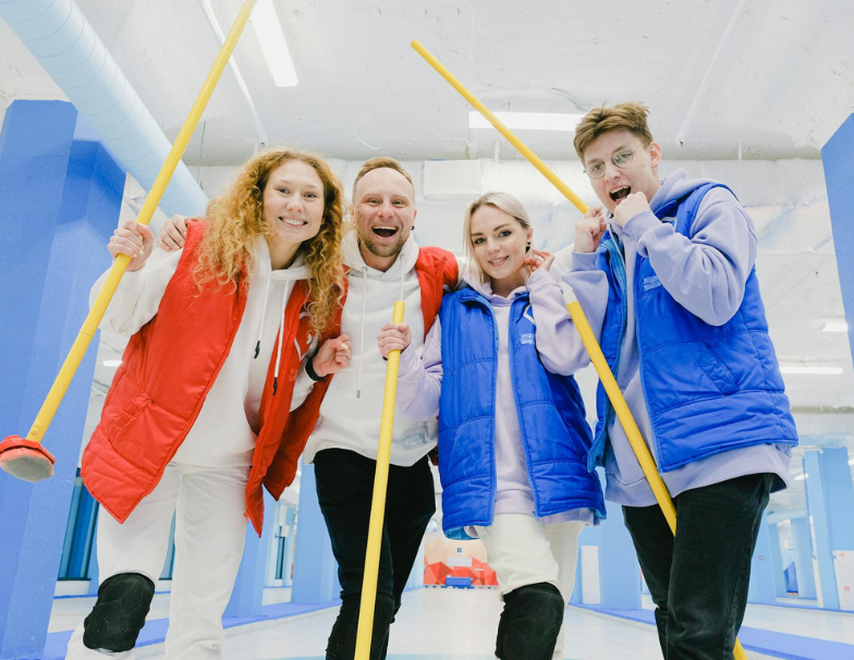 Indoor Team Activities for Groups of Any Size: From 10 to 500 People