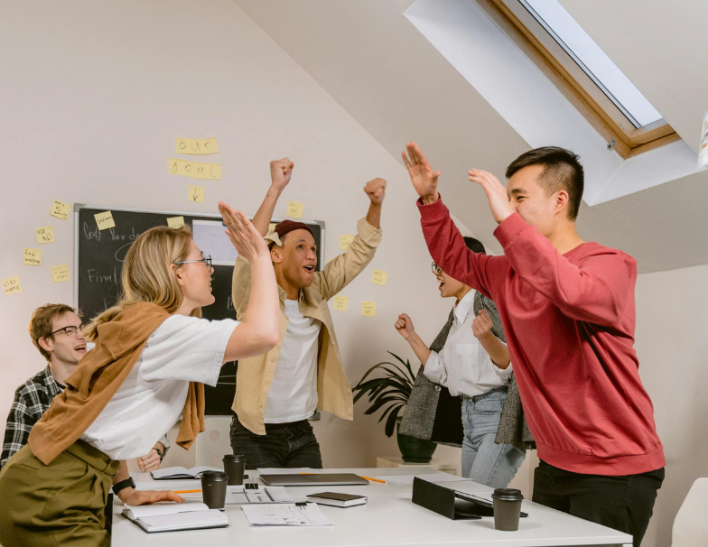 Large Group Event Entertainment: Formats Drive Team Engagement