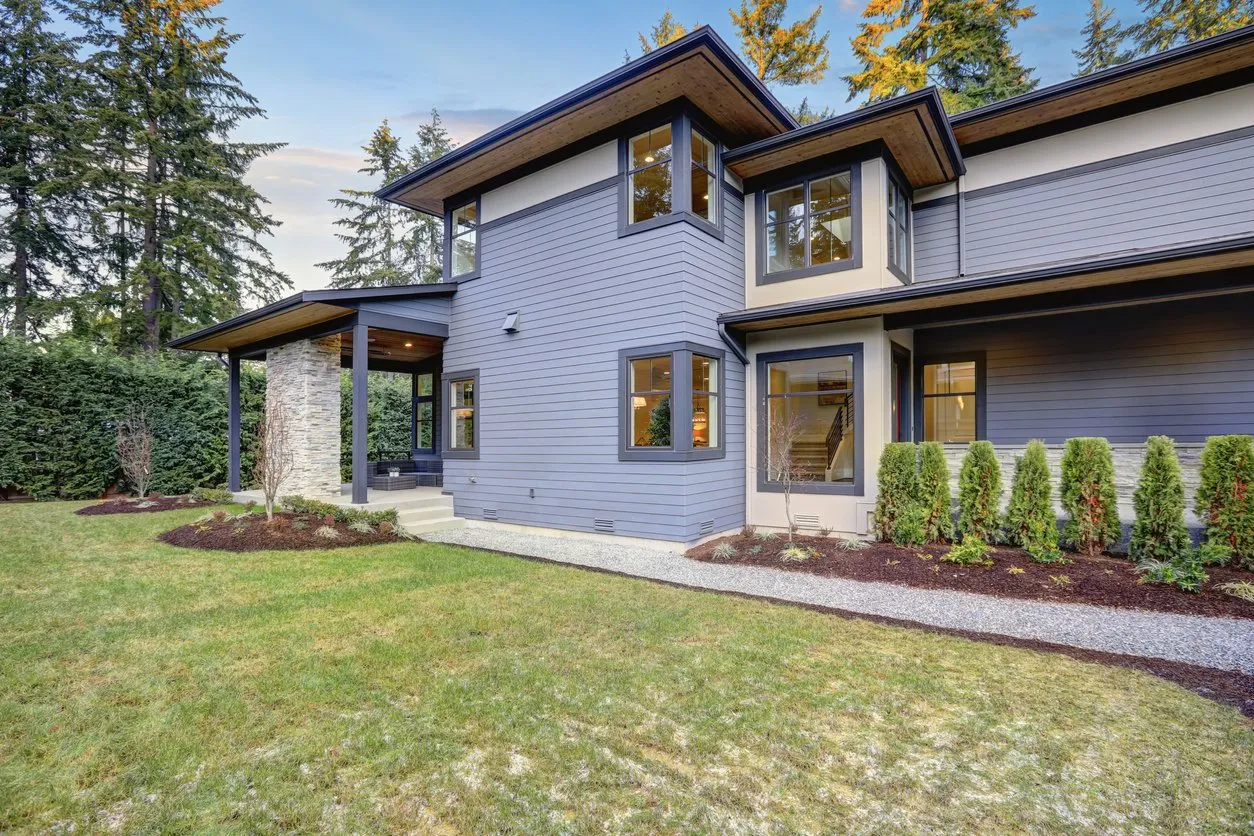 kidron custom exteriors vinyl shaker residential home siding