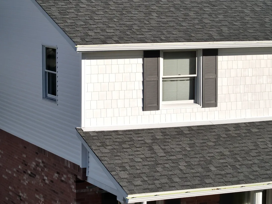 secondary story shaker accent siding