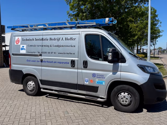 Grijze bedrijfs bus