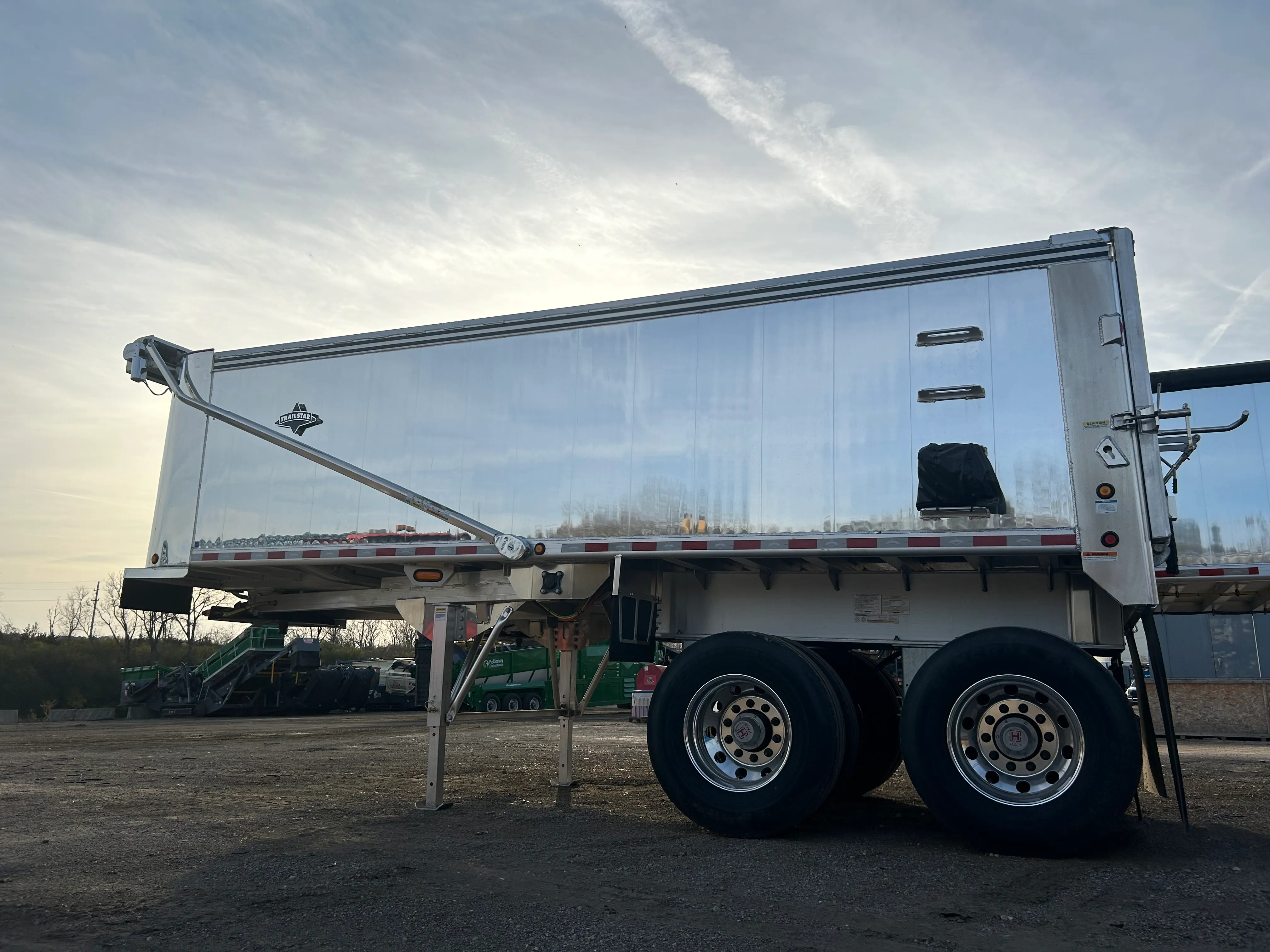 2025 TRAILSTAR 22' FRAMELESS #T198