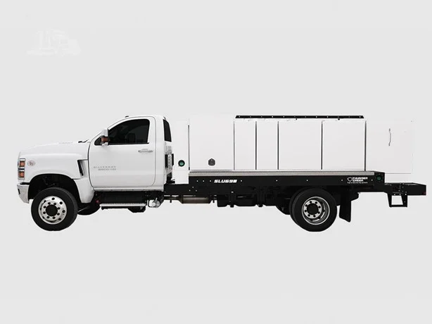 2025 Thunder Creek SLU690