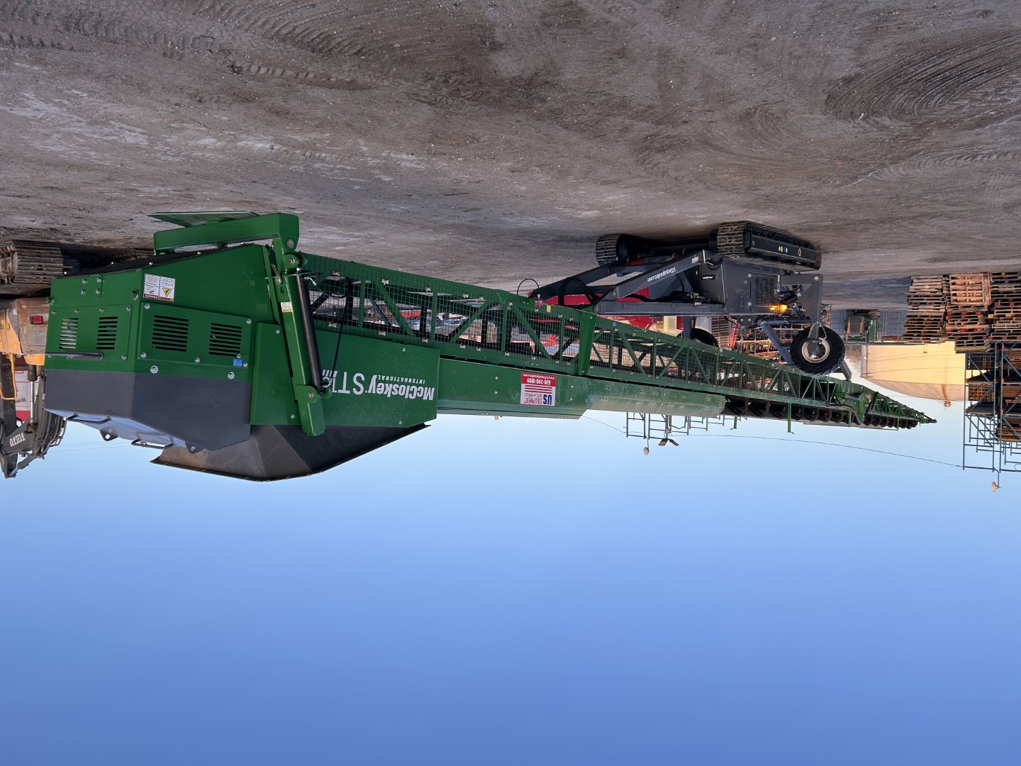 2025 McCloskey ST100T-LA #S819