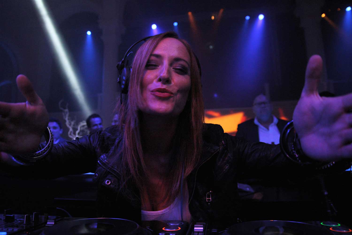 Club DJane Monique aus Frankfurt