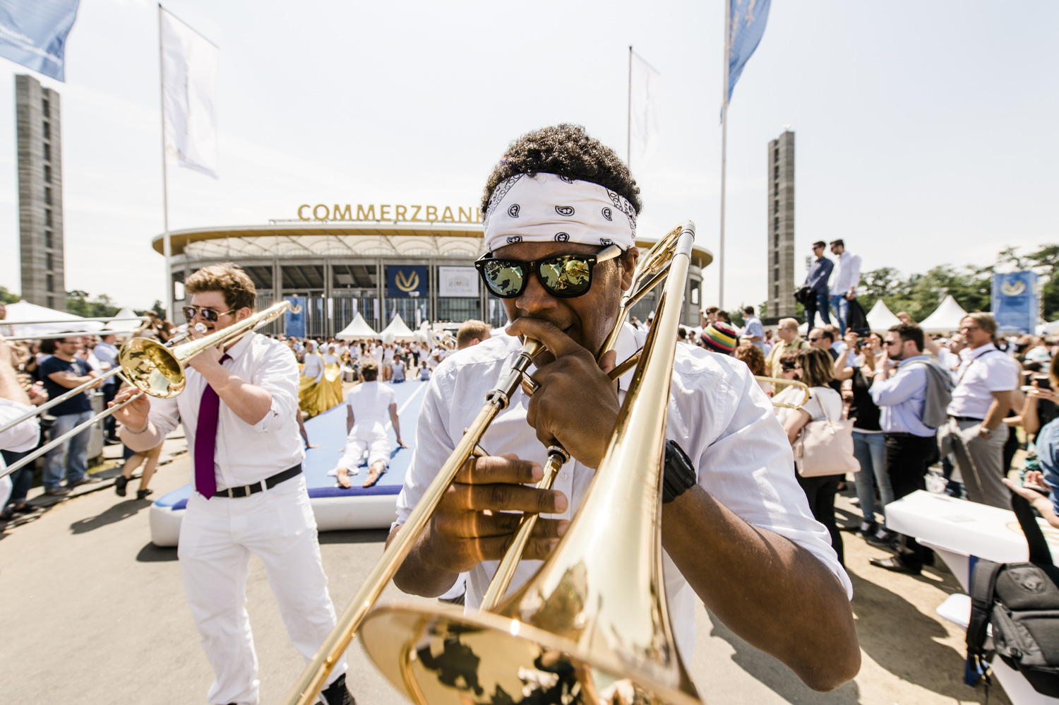 Walking Act "The Buddy Horn Brass Sensation" begeistert bei Show-Parade