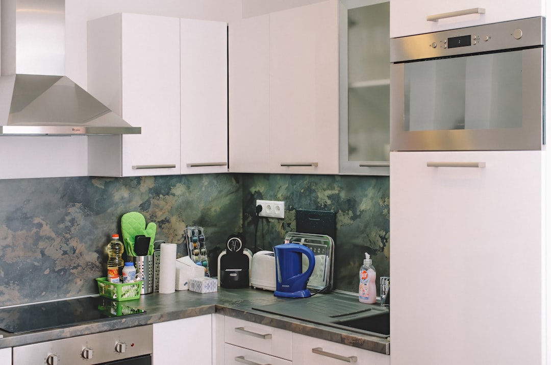 Kitchen cabinet painting - Kitchen cabinet painting Charlotte