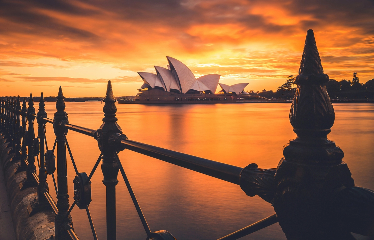 Destination specific image