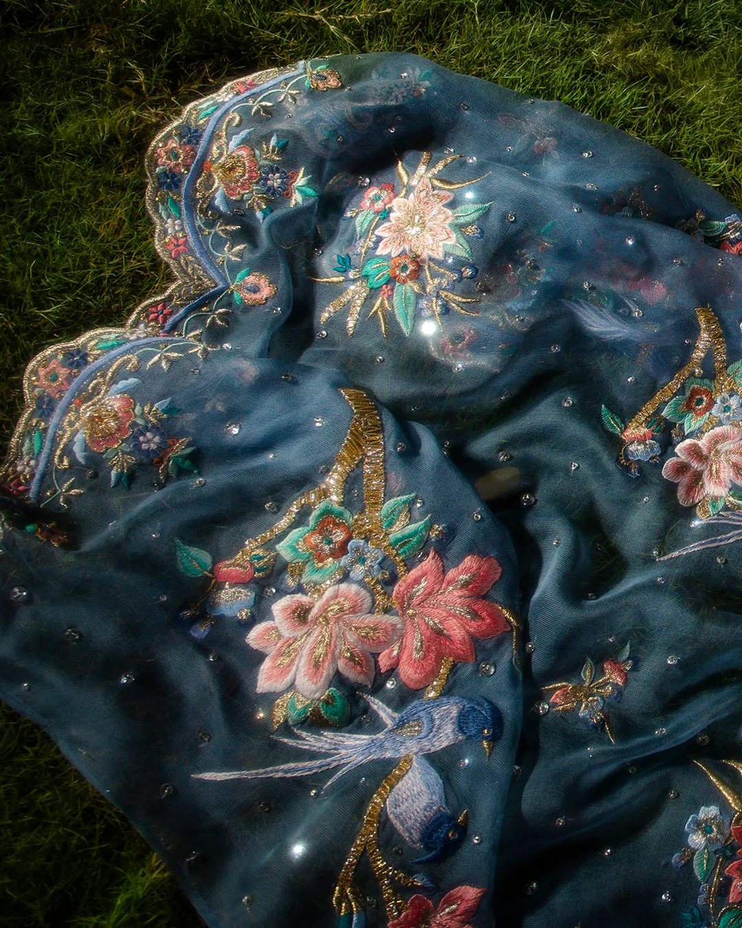 Nocturne 16 — Blue dupatta, detail
