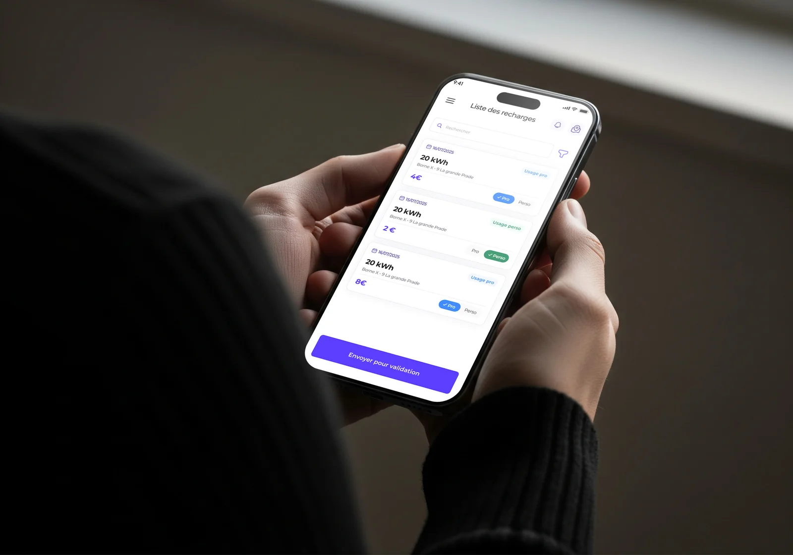Application Qovoltis séparant les recharges à domicile professionnelles et personnelles avant envoi pour validation