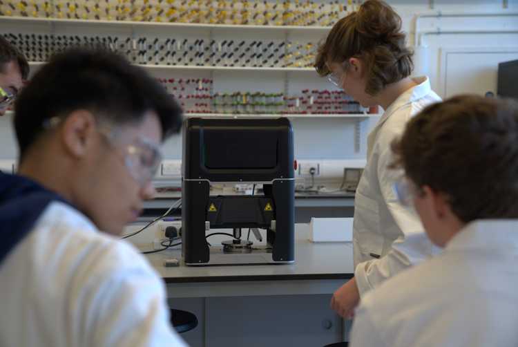 Students working with the PLX-Benchtop indentation plastometer