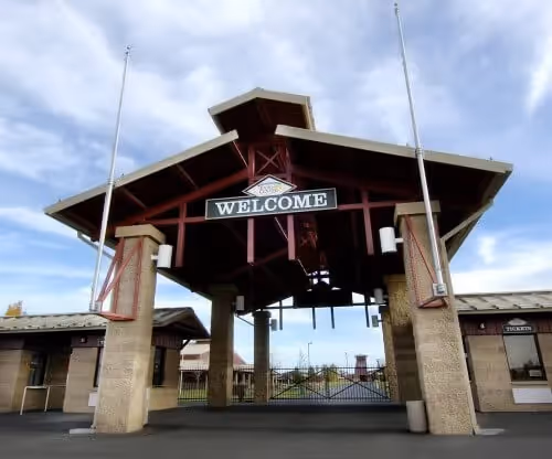 Holiday Food & Gift Festival