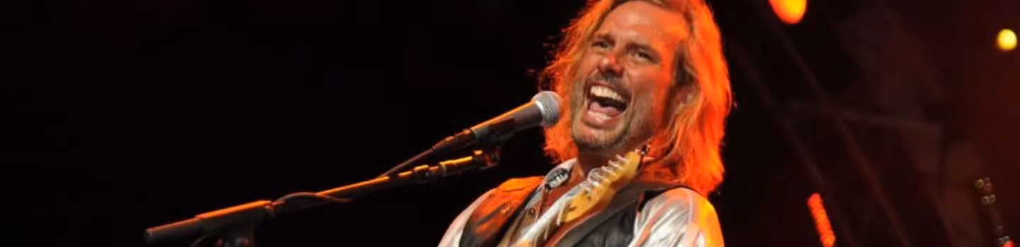 Stayin' Alive - One Night of the Bee Gees