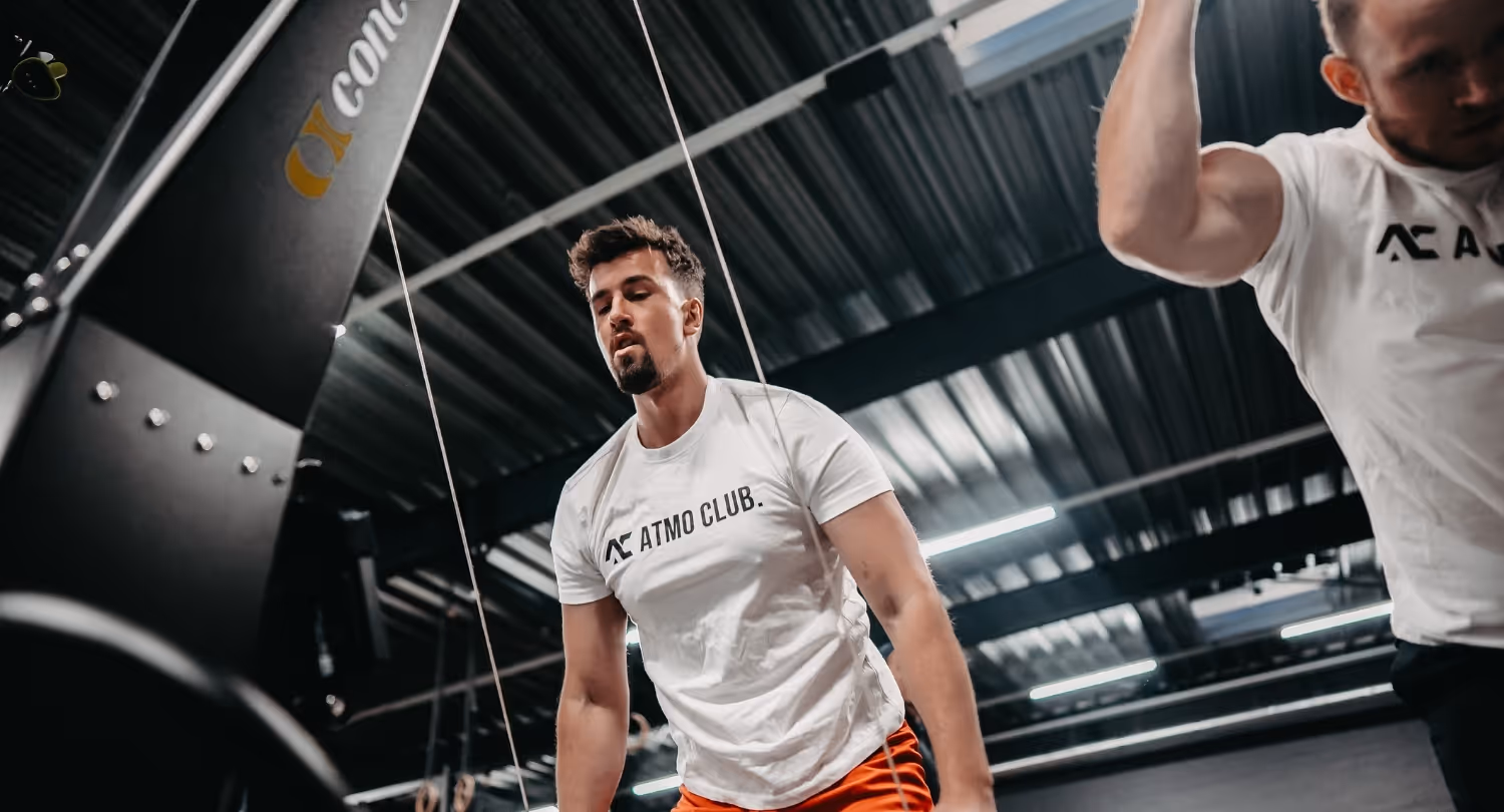 Hyrox Übungen erklärt – Wall Balls, Burpees & mehr