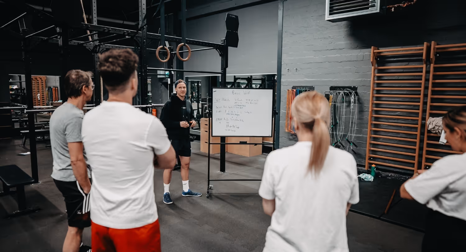 Functional Training vs. Klassisches Fitnessstudio – was passt besser zu dir?