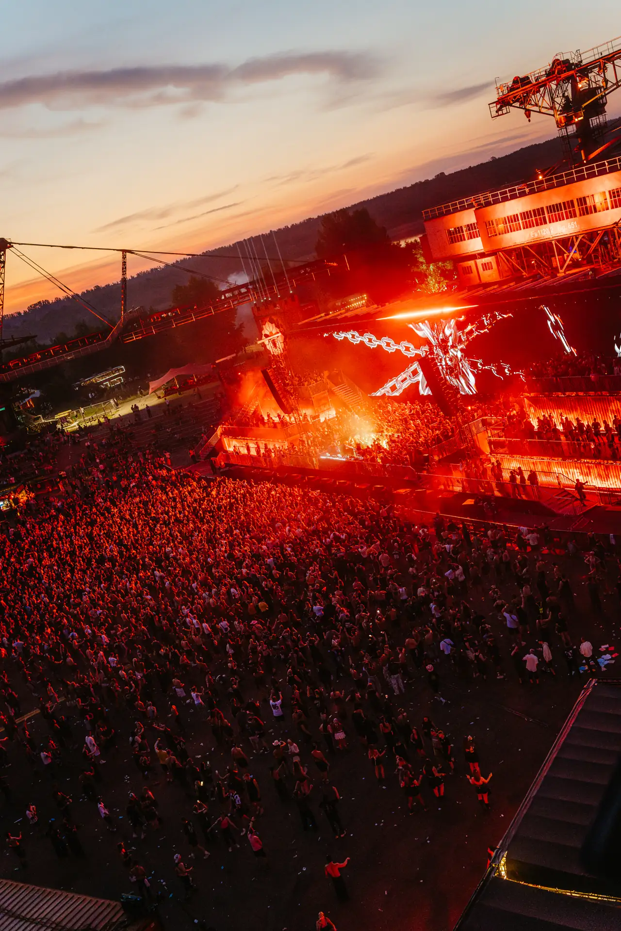 Großes deutsches Festival mit vielen Menschen