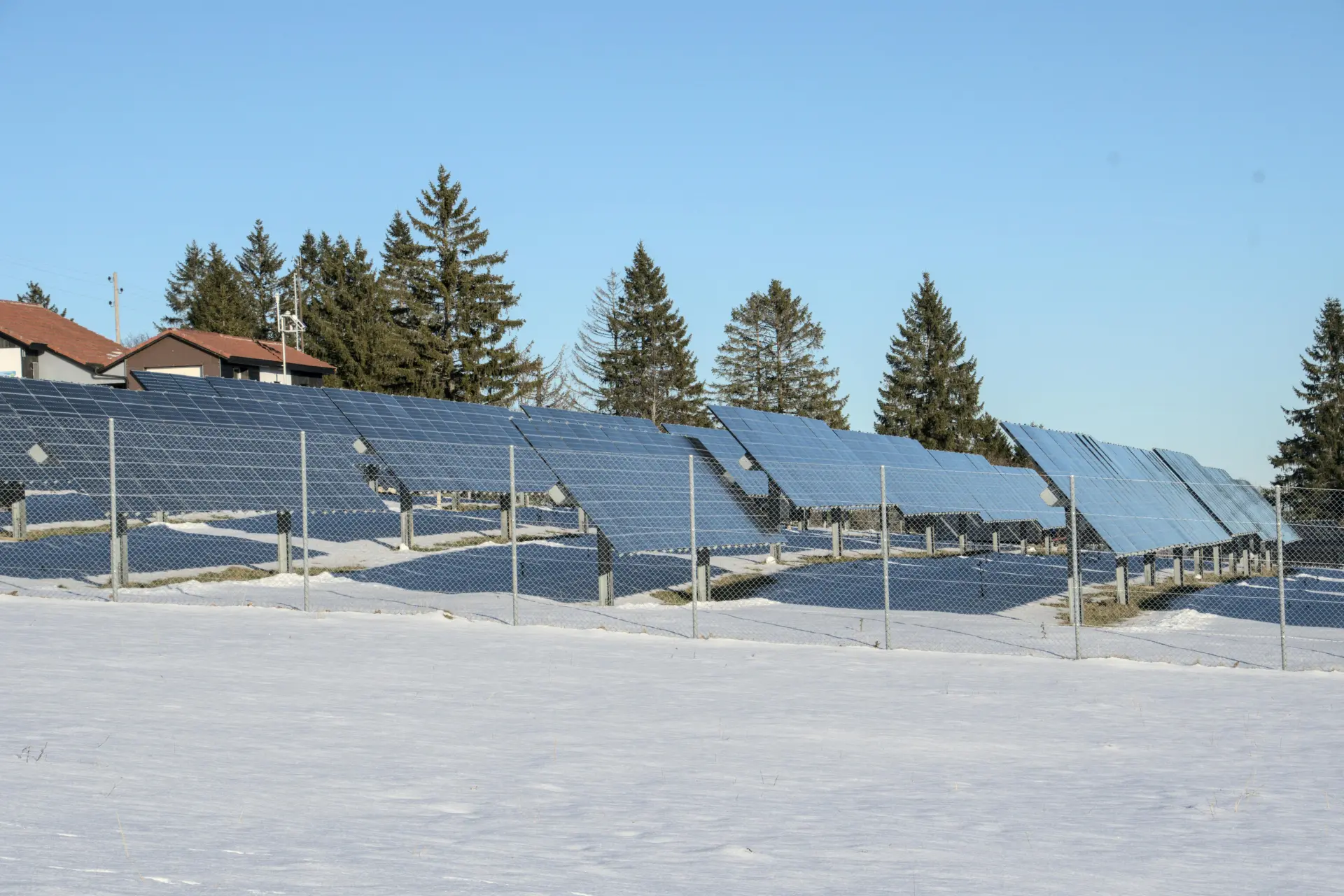 Contributo a Fondo Perduto del 40% per impianti fotovoltaici nelle CER - Green Energy Factory Team