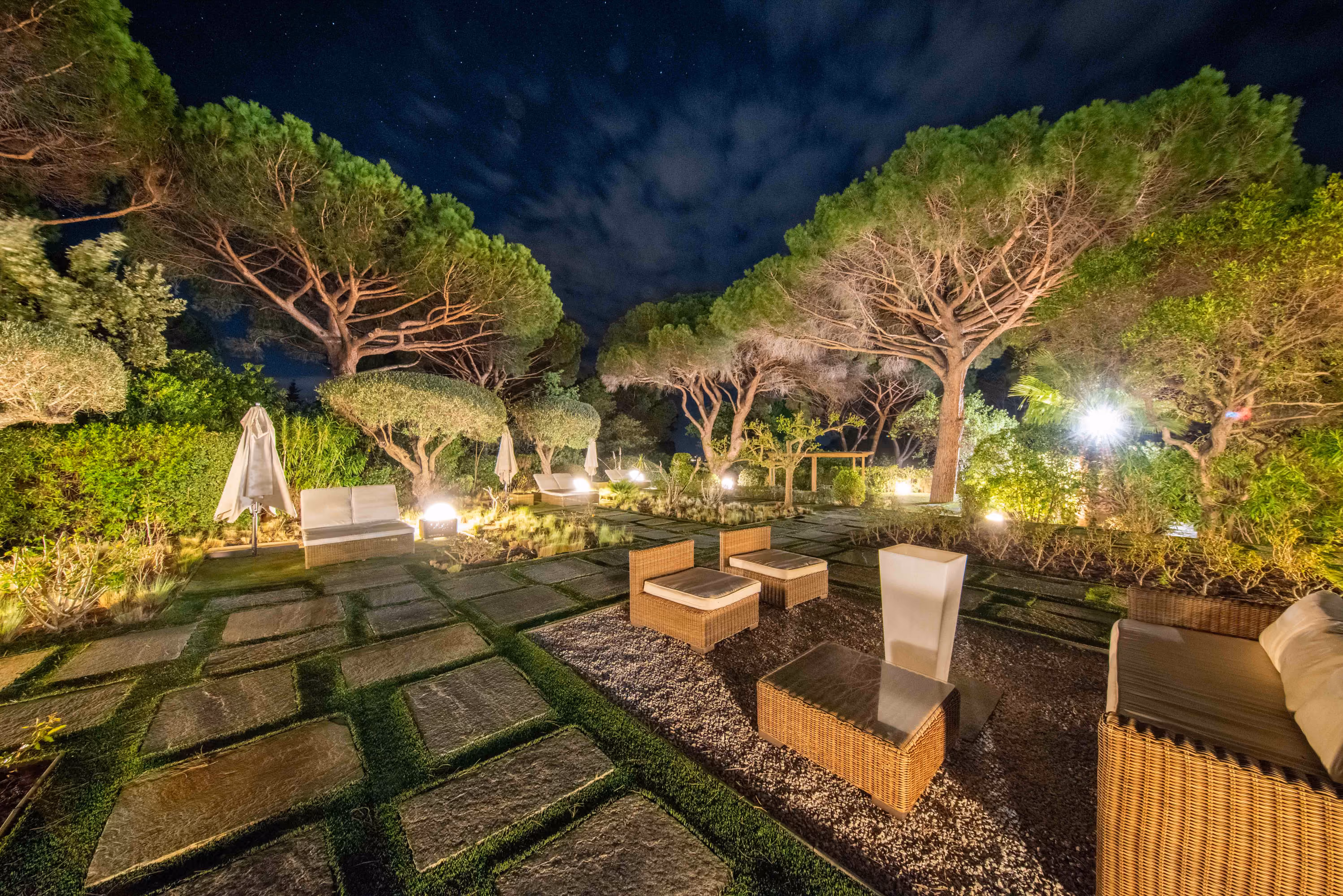 hotel-capucines-4-etoiles-saint-tropez_nuit1