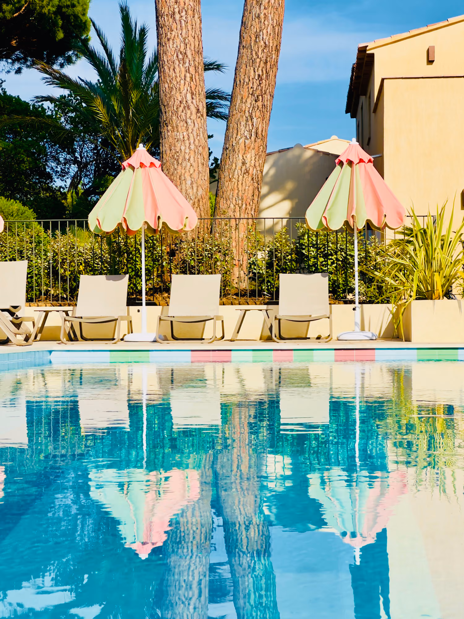 hotel-capucines-saint-tropez-chambre-deluxe_9