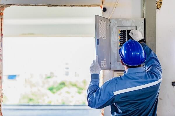 electrical-worker-safety