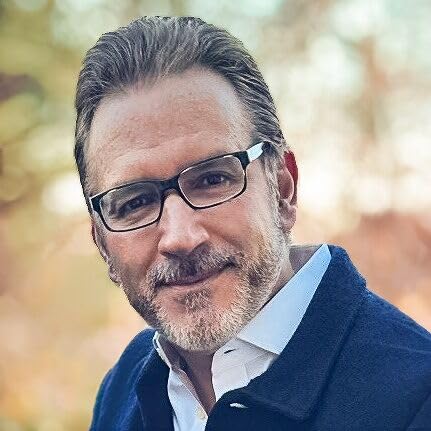 Glenn Llopis