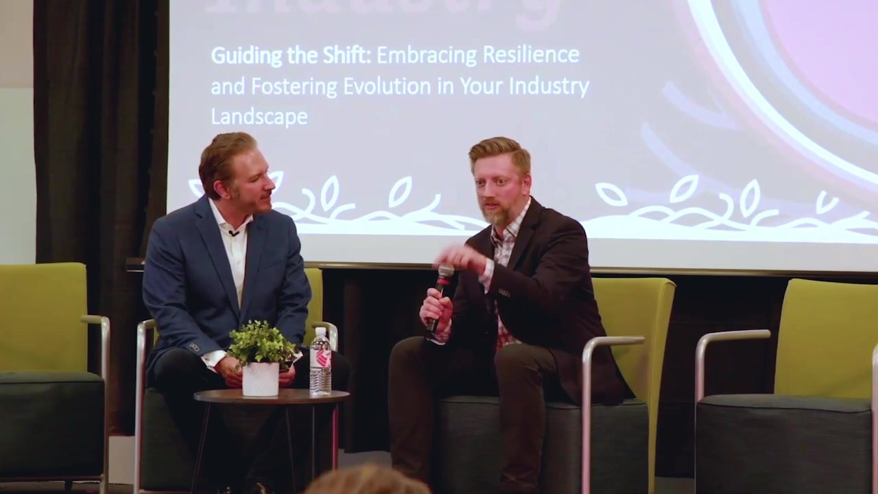 Glenn Llopis moderating Guiding the Shift with John Parrish, 2023 LAOP Summit