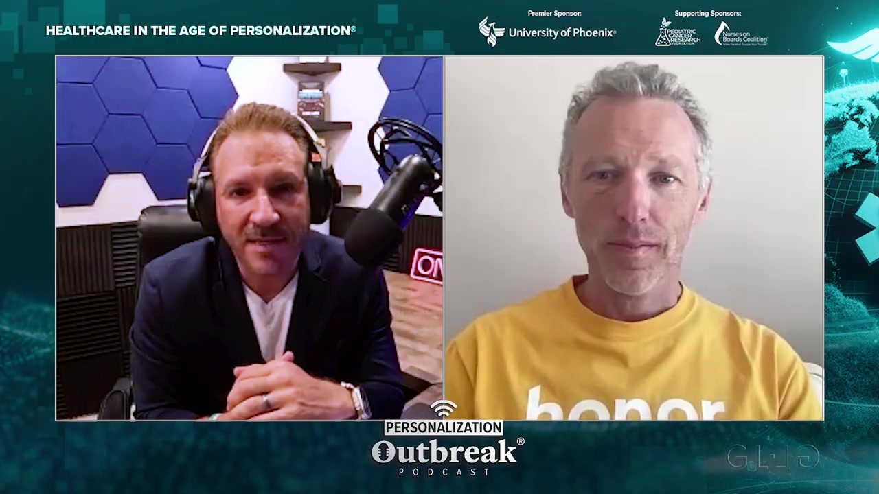 Glenn Llopis with Seth Sternberg, 2025 Healthcare in the Age of Personalization Summit