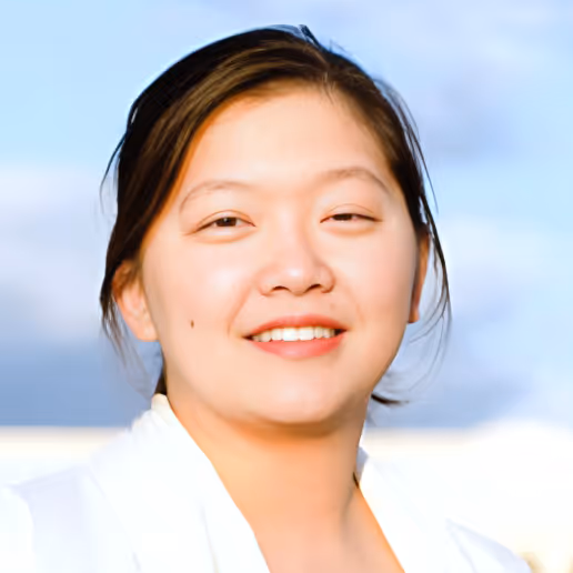 Headshot of Megan Fritz, Director of Field Sales at General Mills, featured in sales leadership and reinvention testimonial.