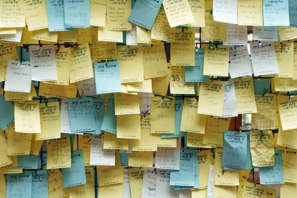post-it-1079361_1920