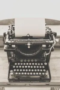typewriter-1248089_1920