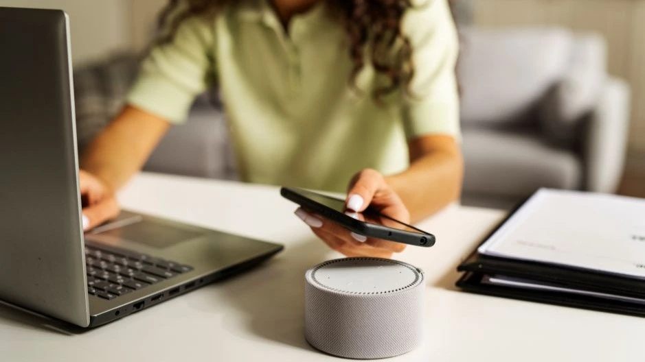 Tools like Siri, Alexa, and Google Assistant are classic examples of AI agents in everyday life
