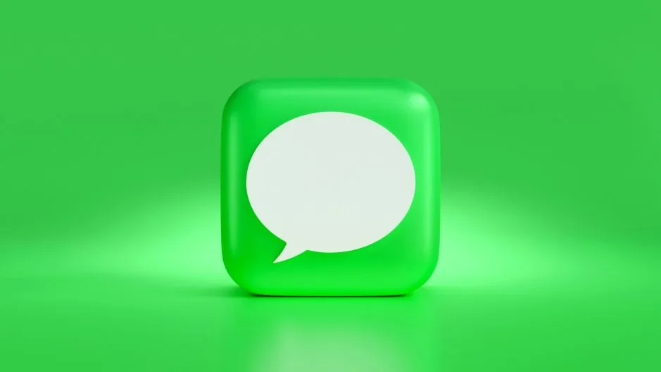 3D green chat icon with a white speech bubble, symbolizing an AI chatbot and real-time messaging