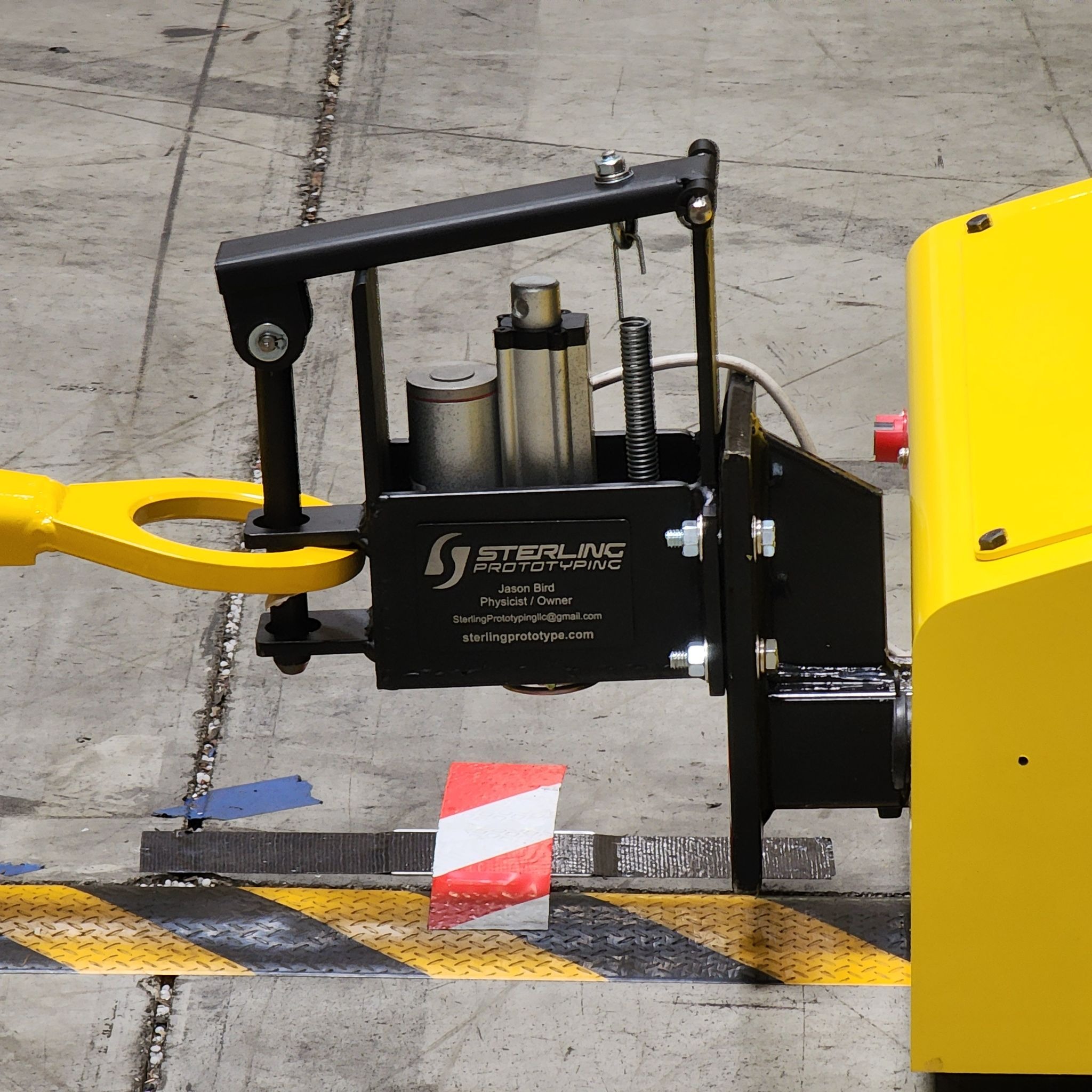 Automatic Safety Hitch Engineered by Sterling Prototyping