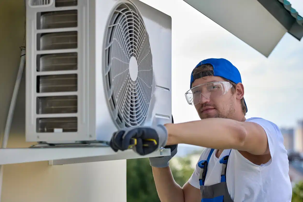 Air Conditioner maintenance by technician