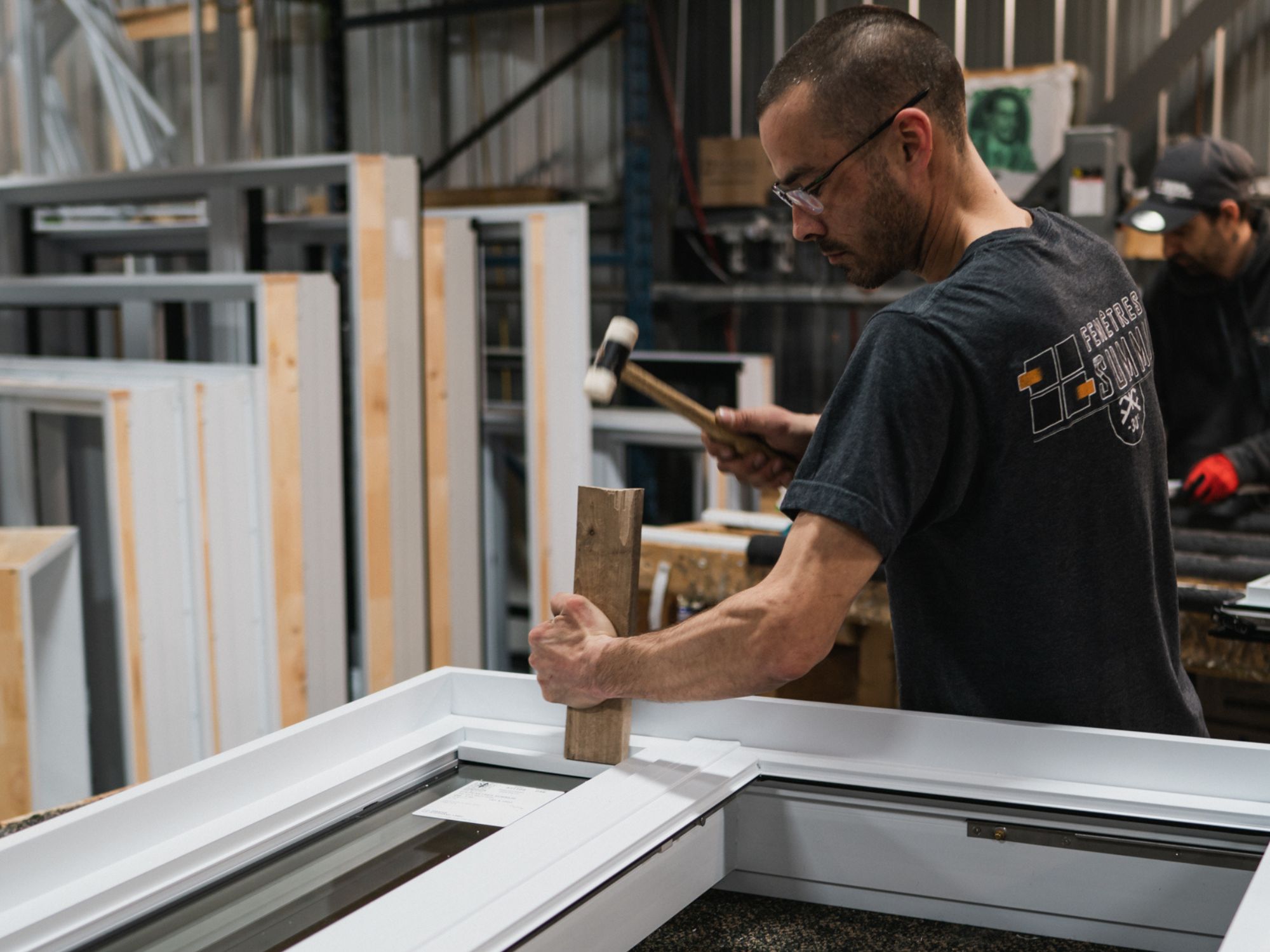 Fabrication d'une fenêtre en PVC