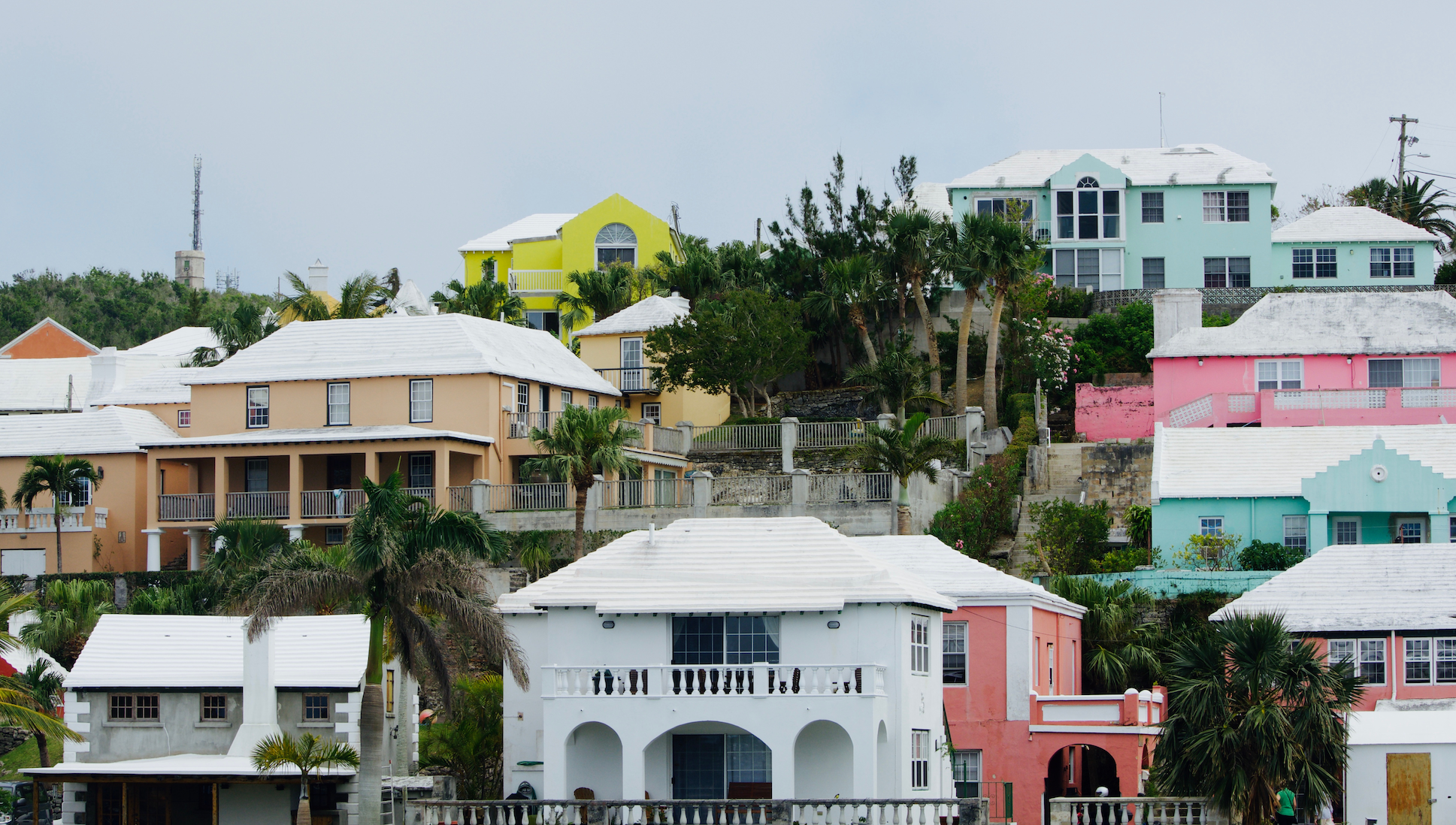 View of Bermuda’s coastline symbolising legal career opportunities in the offshore market.