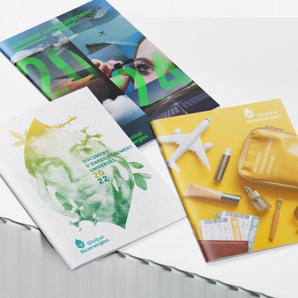 présentation sur une table blanche des 3 rapports d'activité de global bio energie