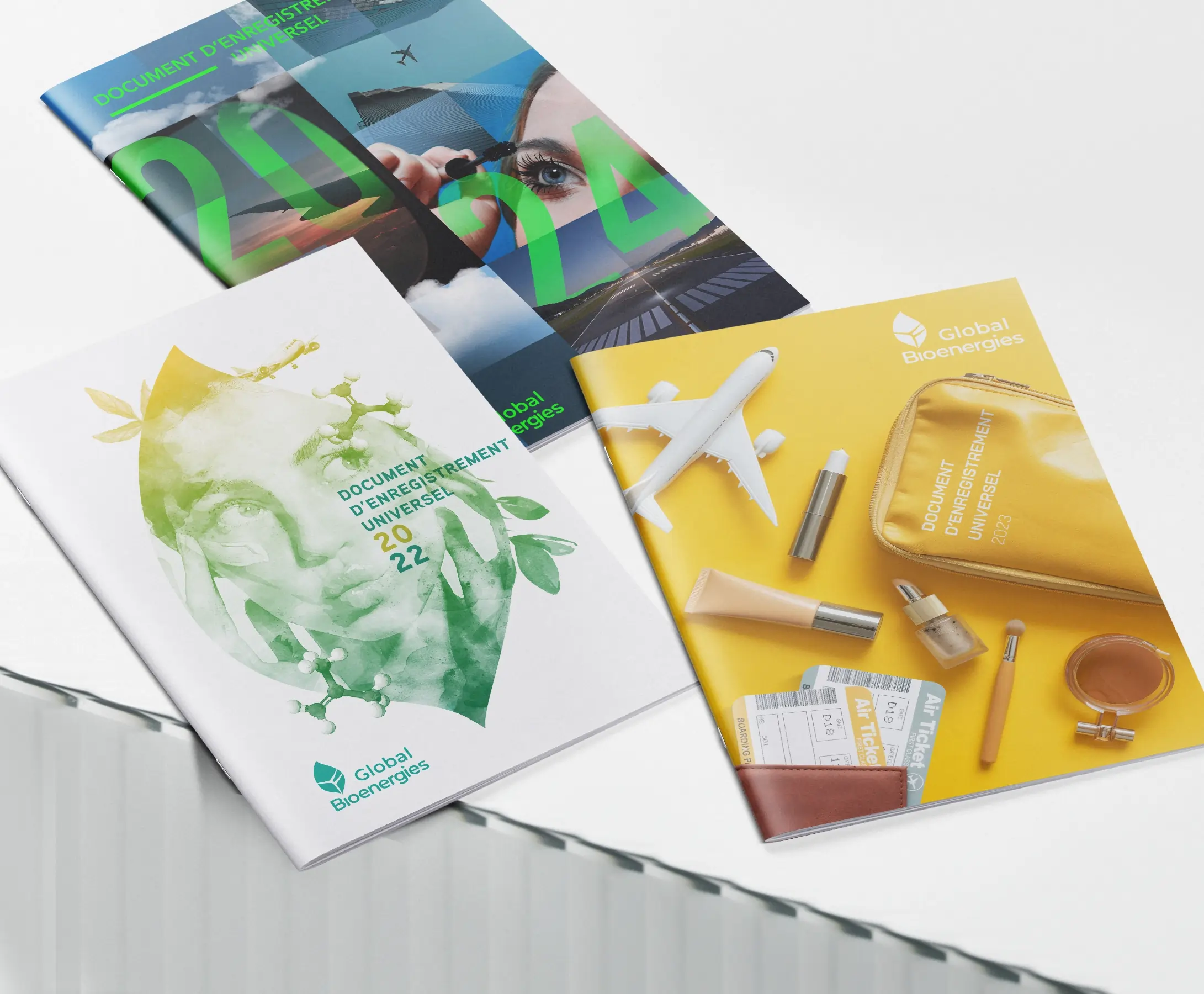 Collection de brochures aux couvertures graphiques variées, résultats livrés par l'agence EXI PUB.
