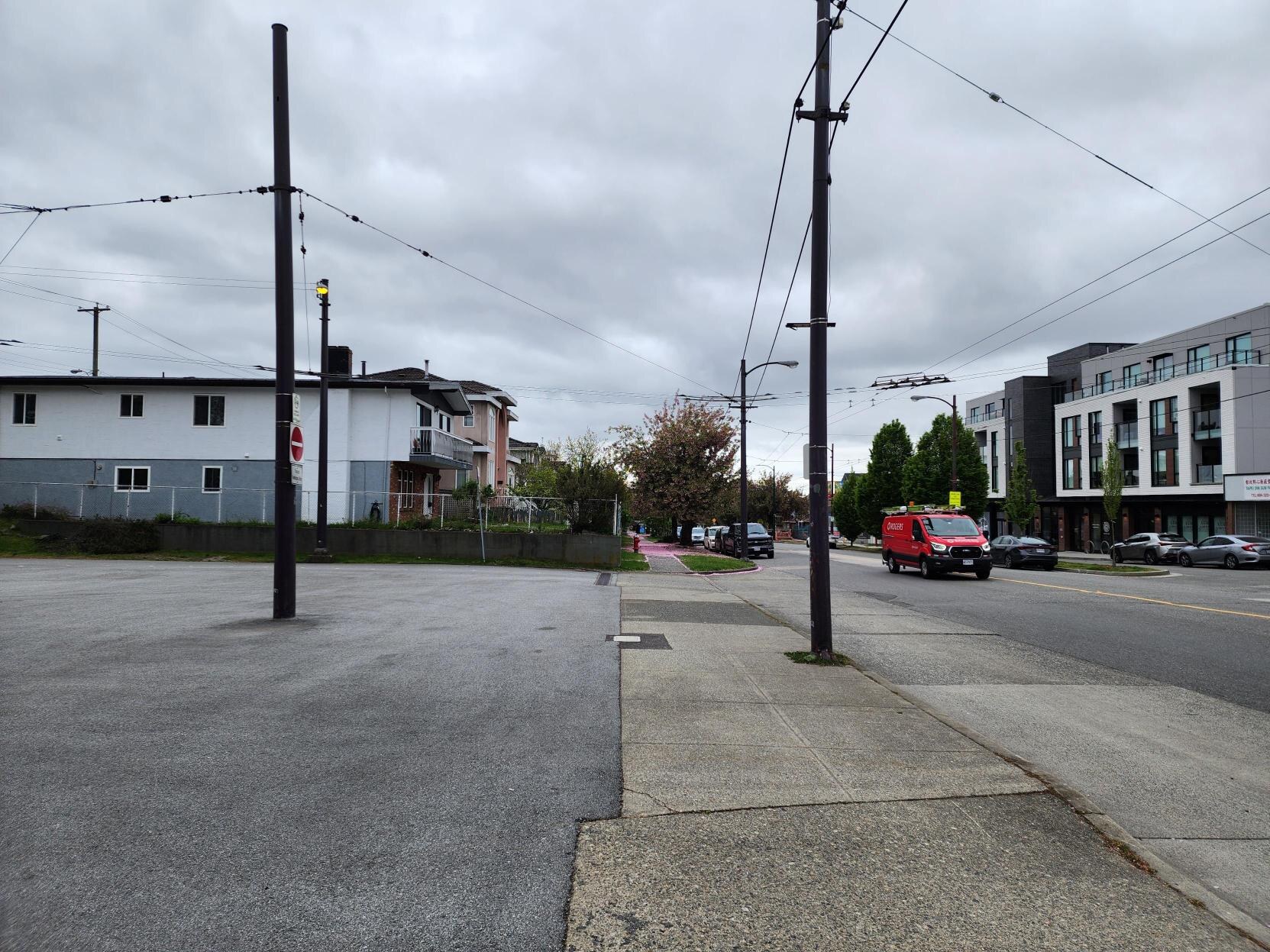 Streetlight pole review for defects, access, and safety.