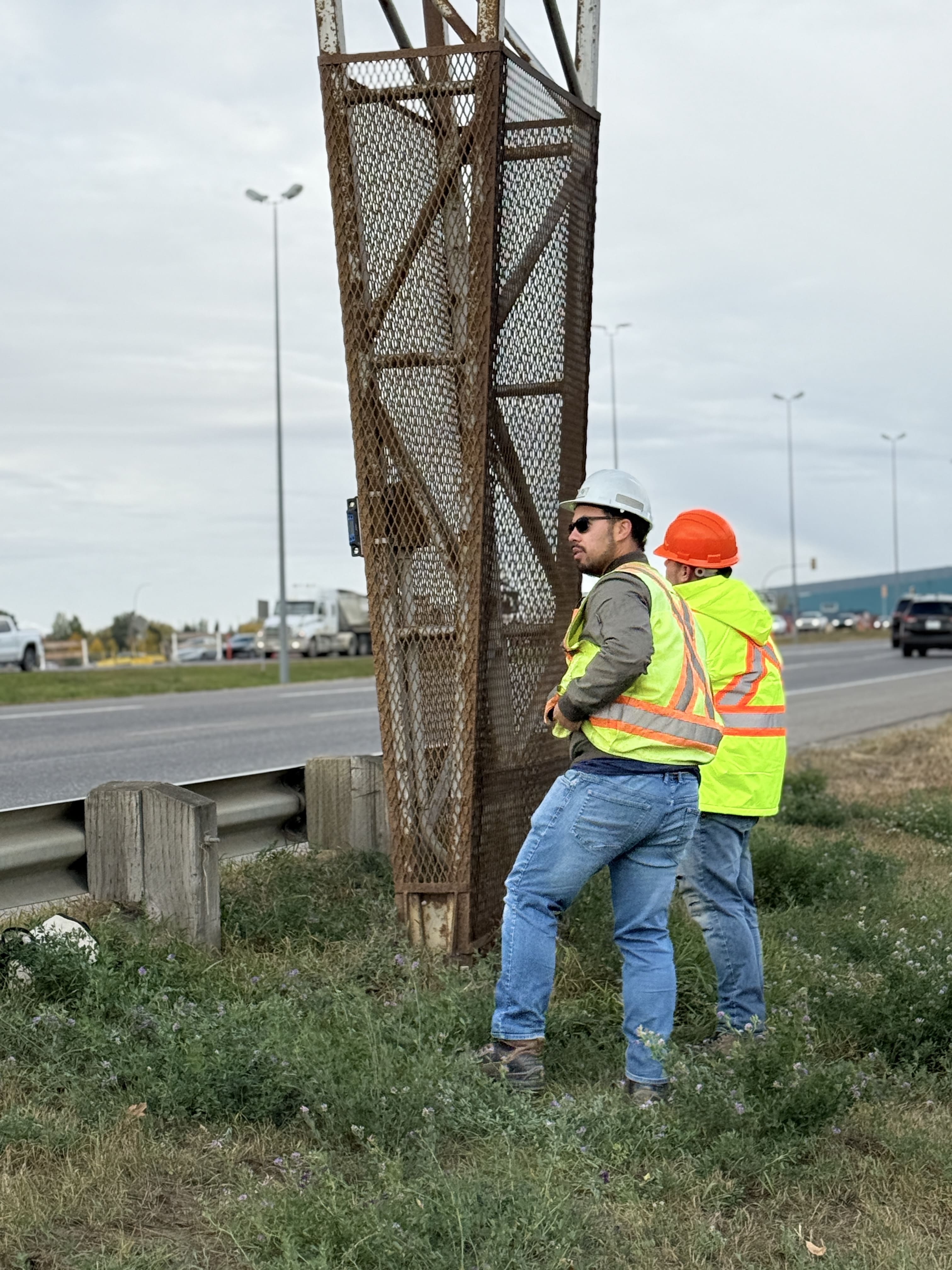 Lattice support inspection for corrosion and member damage.