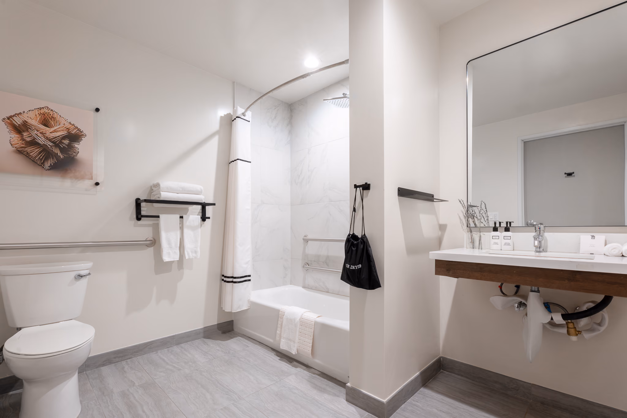 Deluxe King ADA Room