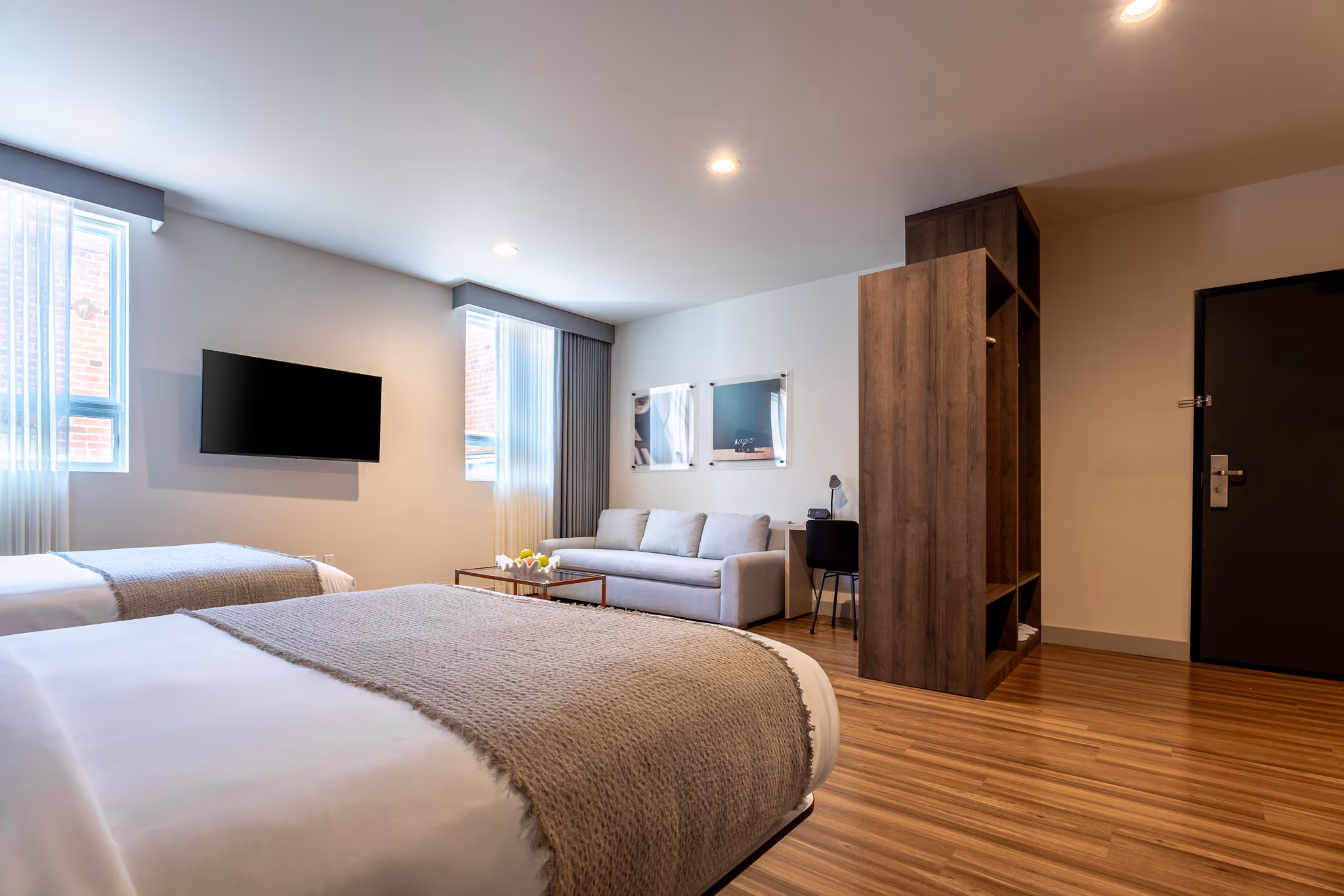 Queen Junior Suite ADA Room