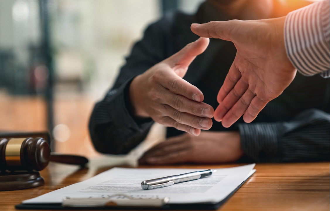 when to contact a criminal solicitor
