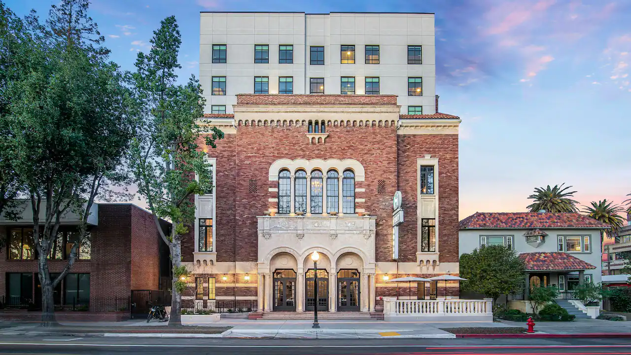 Hyatt House and Star Lounge in Sacramento, CA
