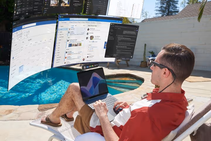 Consultant using Spacetop on a client site