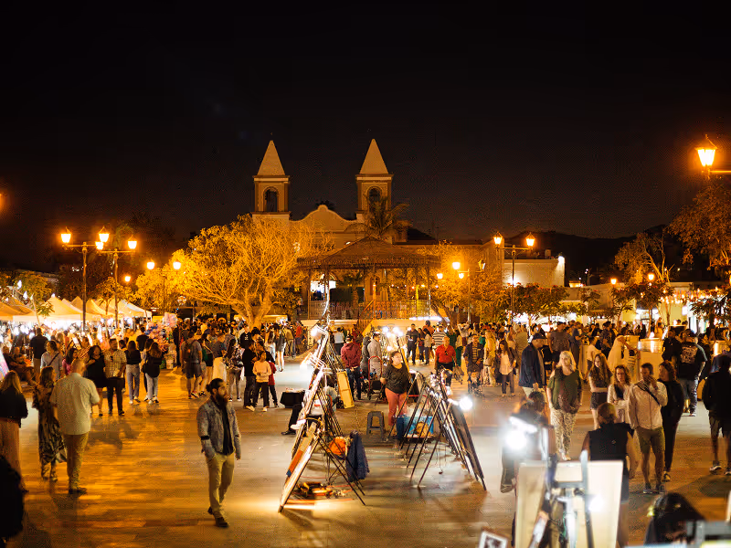 Lively evening street scene of the Gallery District during the Thursday Art Walk in San Jose del Cabo